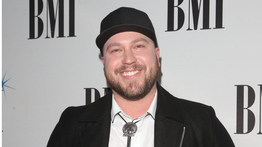 Mitchell Tenpenny expands 2026 Speed of Light Tour' with fall dates